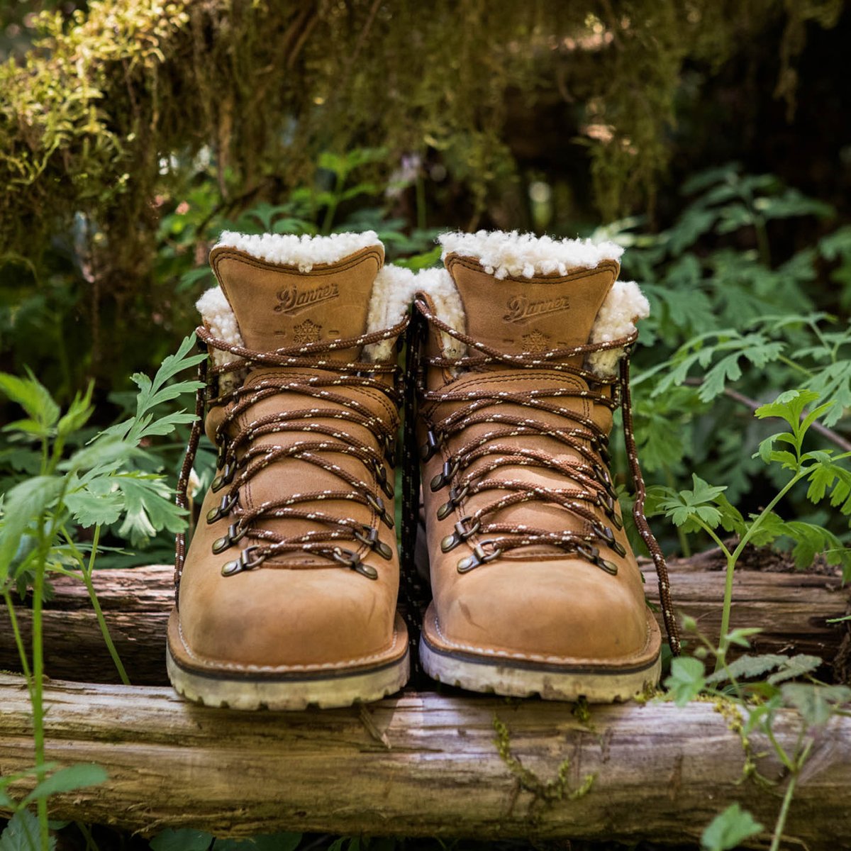 Danner Mountain Pass Shearling Sierra 200G