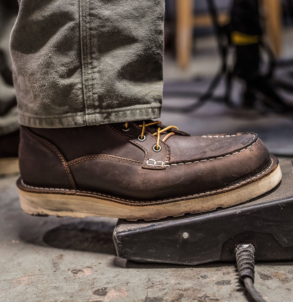 Danner Bull Run Moc Toe 6" Brown Steel Toe