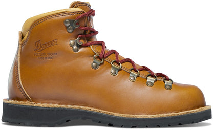 Danner Mountain Pass Horween Rio
