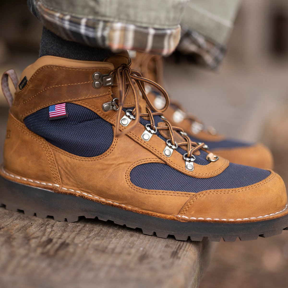 Danner Cascade Crest Grizzly Brown/Ursa Blue