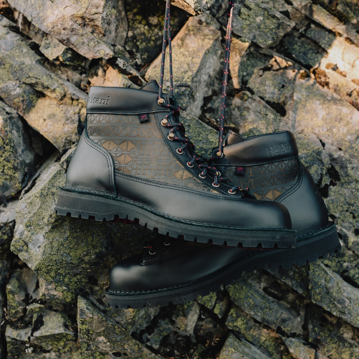 Danner Danner Light Sig Zane ‘A‘ali‘i Black/Lava Rock