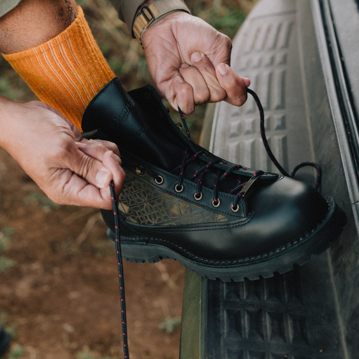 Danner Danner Light Sig Zane ‘A‘ali‘i Black/Lava Rock