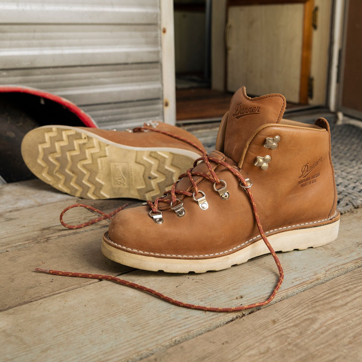 Danner Mountain Light Kenton
