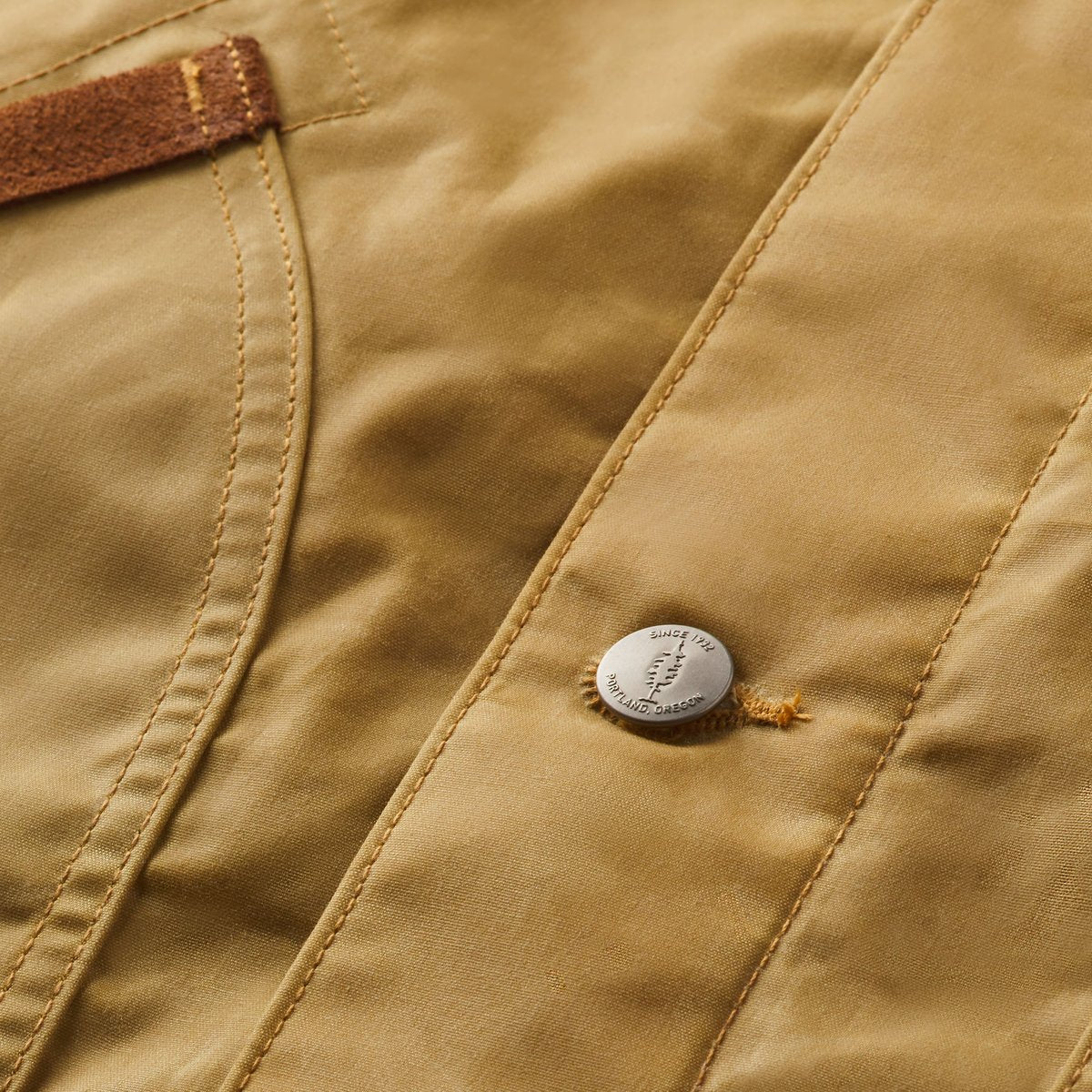 Danner Shipyard Waxed Canvas Jacket  Tan/Bison