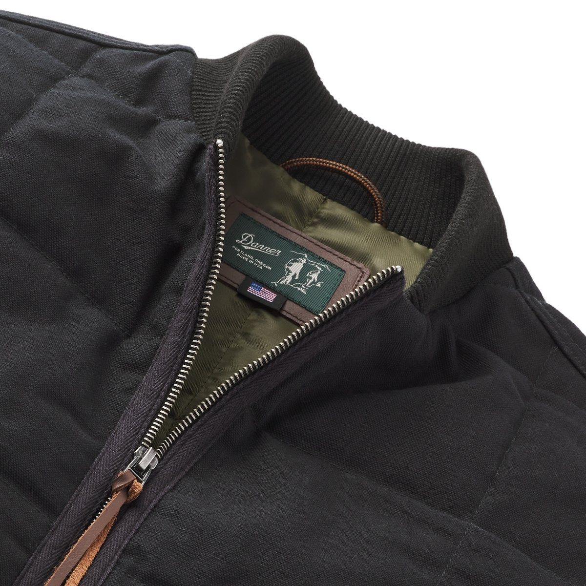 Danner Oxbow Primaloft Vest  Black/Olive