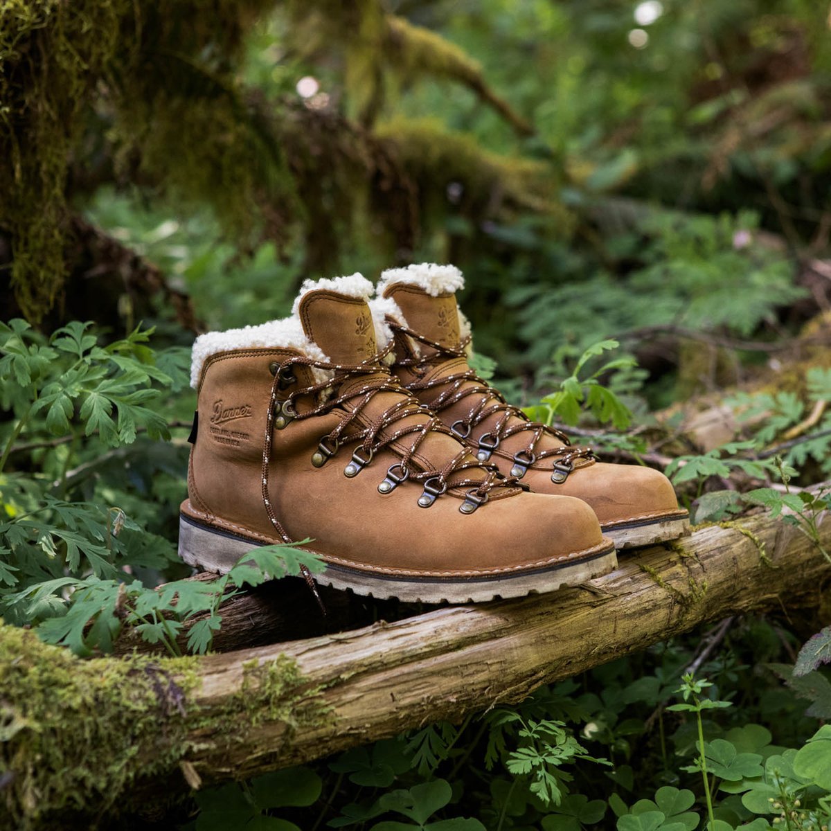 Danner Mountain Pass Shearling Sierra 200G