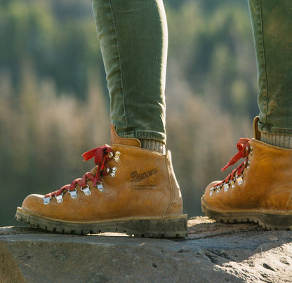 Danner Mountain Light Cascade